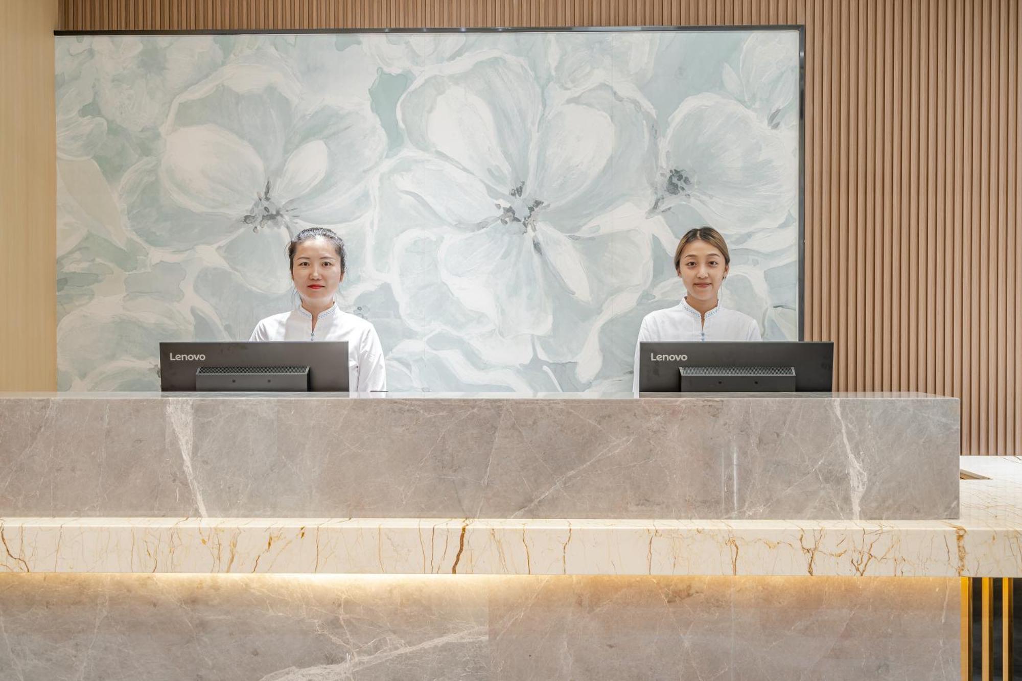 Waifiden Hotel -Former Tokai Hotel - Xiaobei Metro Station - During The Canton Fair, There Will Be Shuttle Buses For Transportation Back And Forth Eksteriør bilde