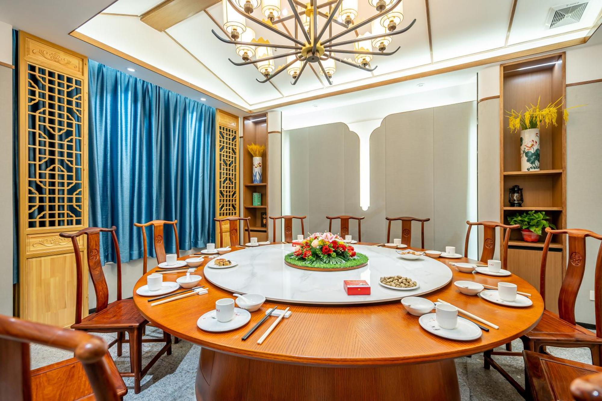 Waifiden Hotel -Former Tokai Hotel - Xiaobei Metro Station - During The Canton Fair, There Will Be Shuttle Buses For Transportation Back And Forth Eksteriør bilde